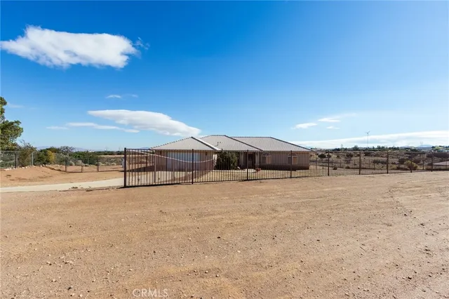 $636,986 | 8605 Cantel Court, Oak Hills, CA 92344