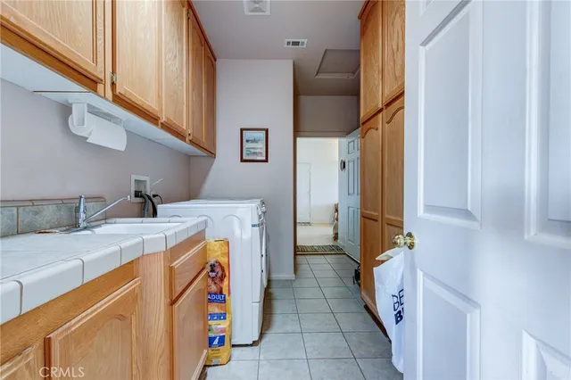 $636,986 | 8605 Cantel Court, Oak Hills, CA 92344