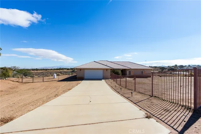 $636,986 | 8605 Cantel Court, Oak Hills, CA 92344