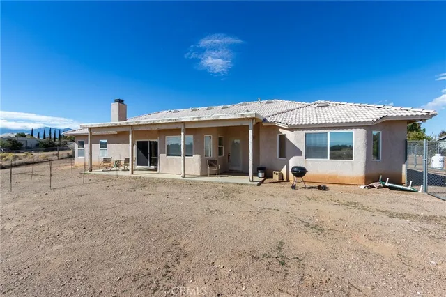 $636,986 | 8605 Cantel Court, Oak Hills, CA 92344