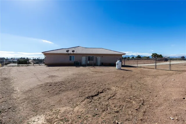 $636,986 | 8605 Cantel Court, Oak Hills, CA 92344