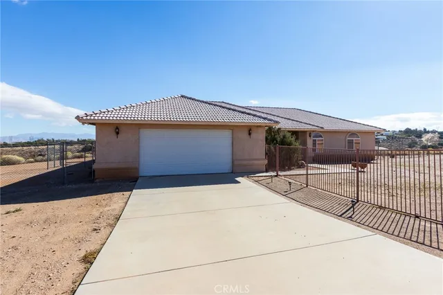 $636,986 | 8605 Cantel Court, Oak Hills, CA 92344