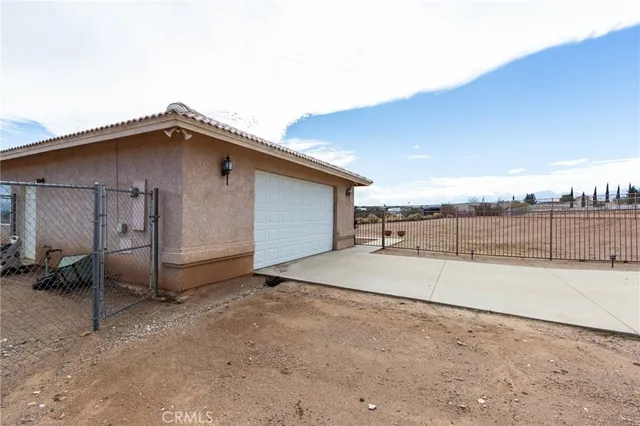 $636,986 | 8605 Cantel Court, Oak Hills, CA 92344