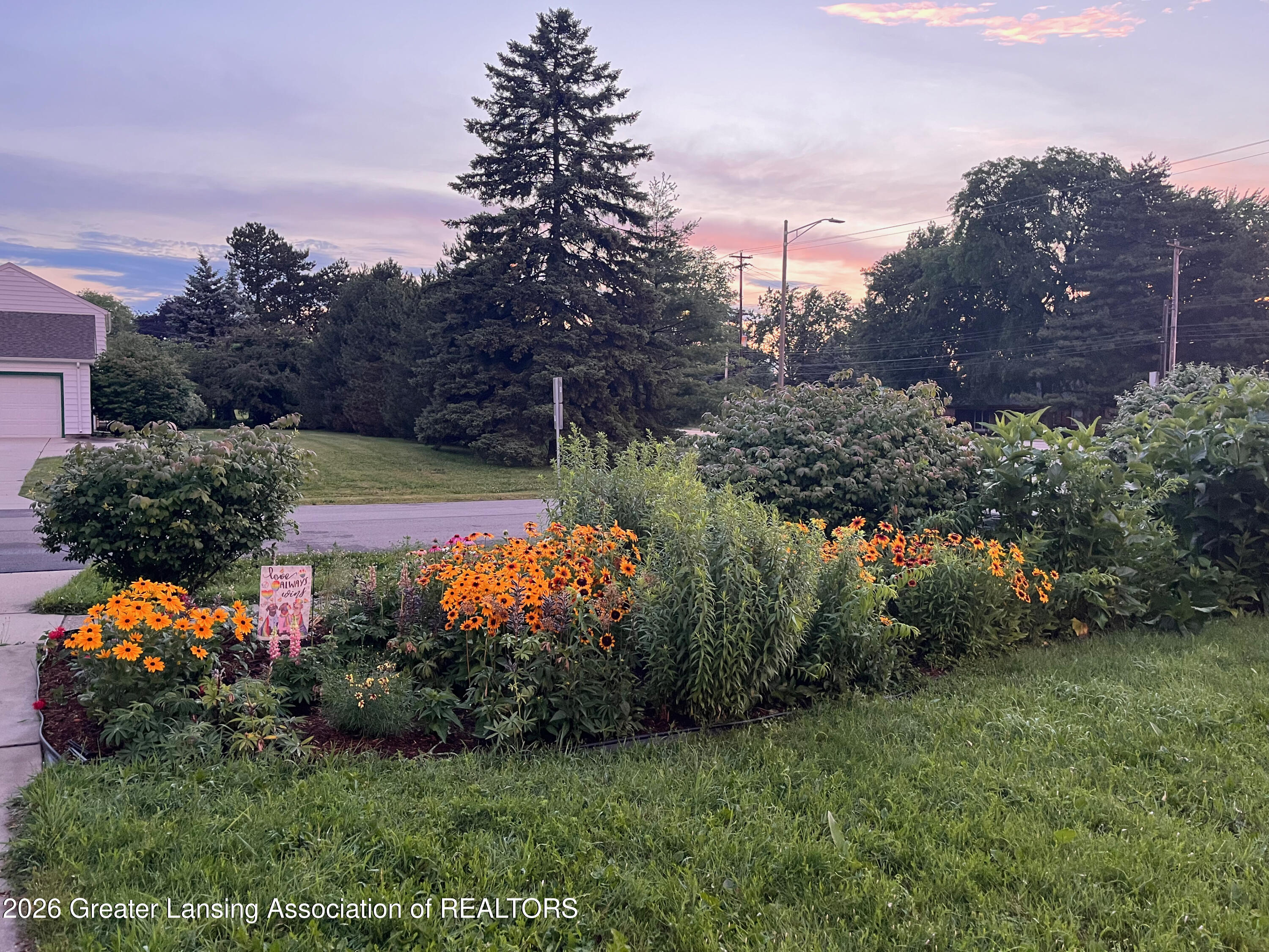 1140 Hitching Post Road East Lansing, MI 48823 - Photo 38 of 38 Past Years