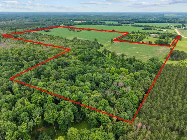 $950,000 | W5999 County Rd T, Shawano, WI 54166