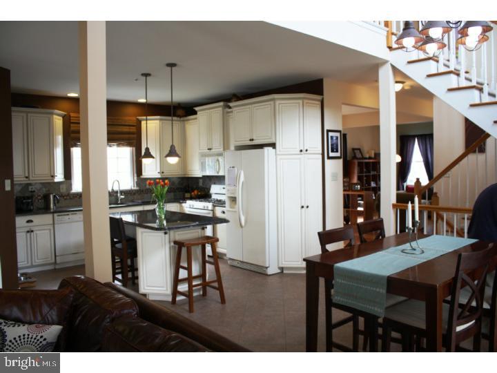 41 Valentine Road Ivyland, PA 18974 - Photo 7 of 25 Kitchen