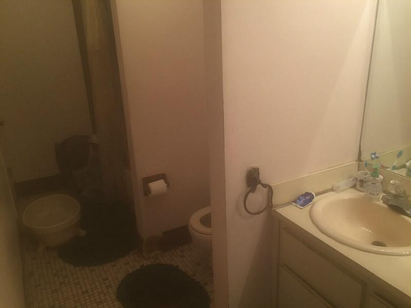6986 Southwest 38th Court, Unit 8P Miramar, FL 33023 - Photo 5 of 11 Bathroom