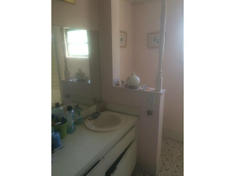 6986 Southwest 38th Court, Unit 8P Miramar, FL 33023 - Photo 6 of 11 Bath/Spa Master