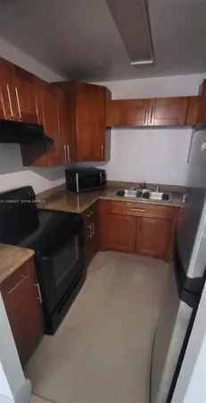 $2,150 | 1805 West 56th Street, Unit 209, Hialeah, FL 33012