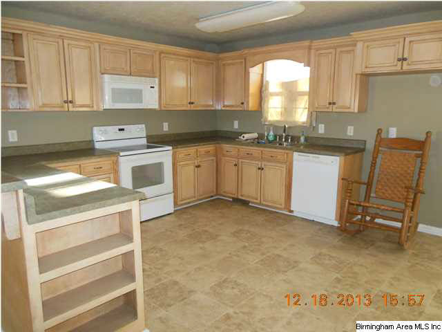 870 Tredegar Road Jacksonville, AL 36265 - Photo 3 of 22