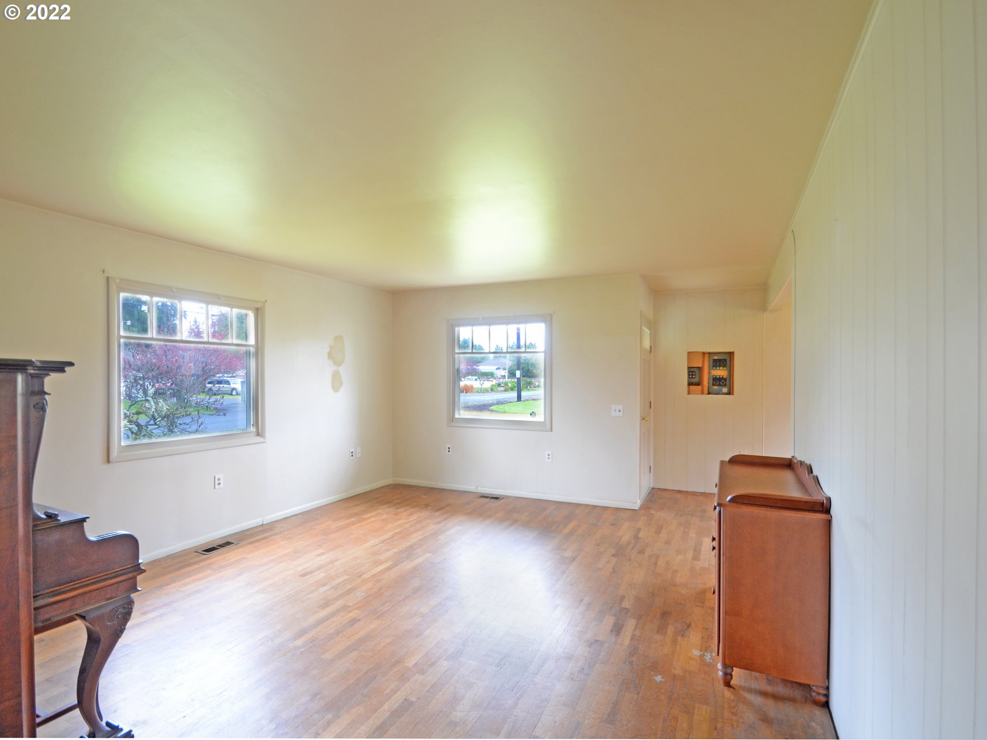 28380 Southeast Church Road Boring, OR 97009 - Photo 8 of 23 a view of empty room with wooden floor