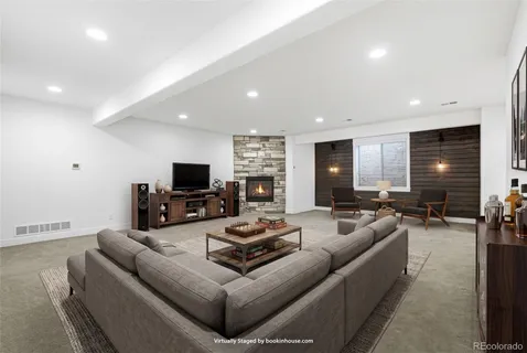 $1,270,000 | 900 Berthoud Peak Drive, Berthoud, CO 80513