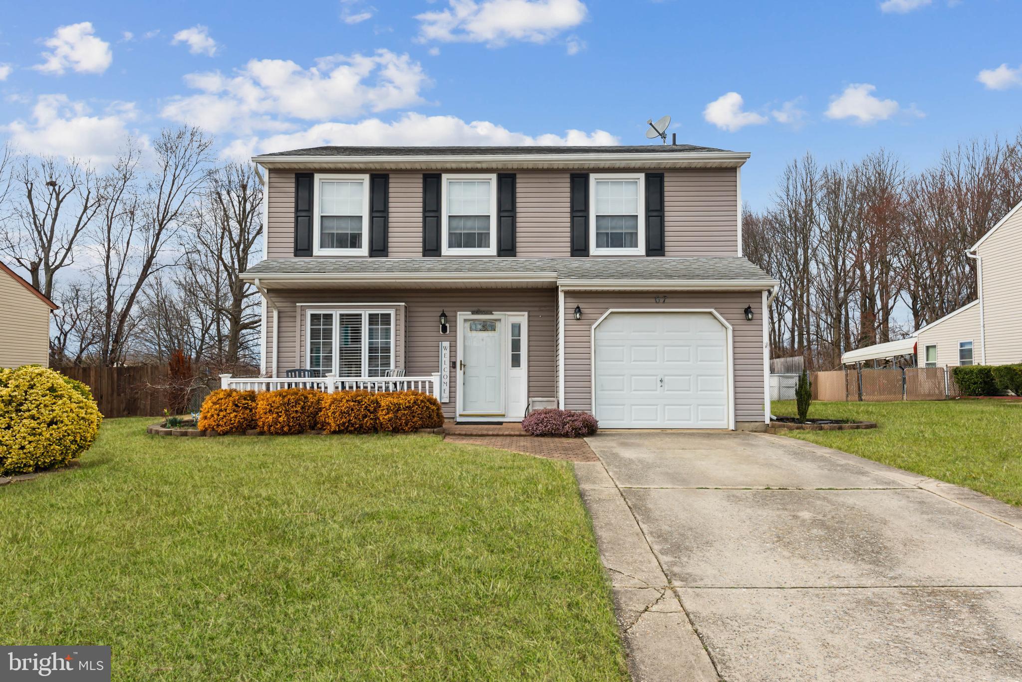 67 Edinburgh Road Blackwood, NJ 08012 - Photo 1 of 25 Front Exterior