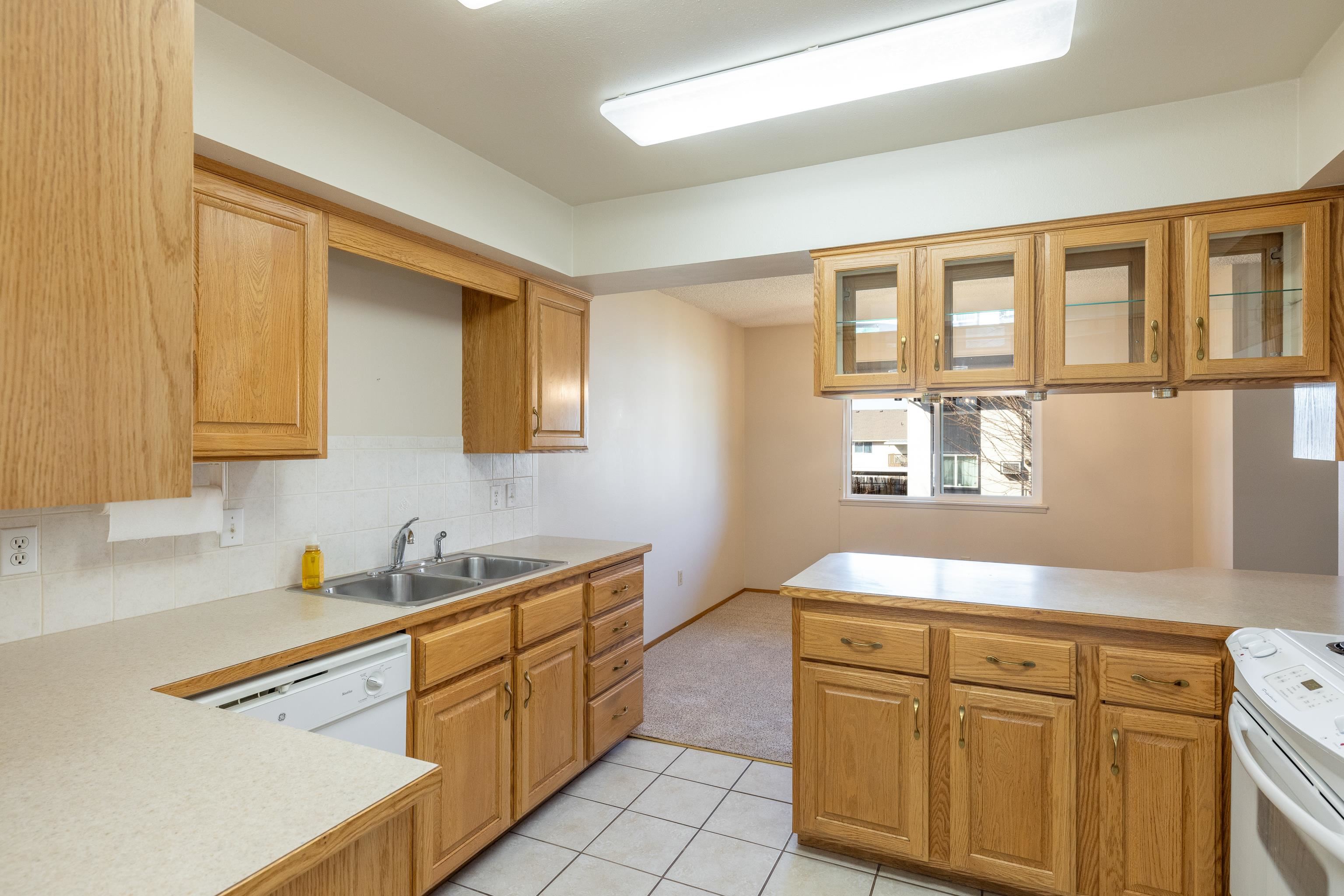 227 North Raymond Road, Unit #18 Spokane Valley, WA 99206 - Photo 2 of 22