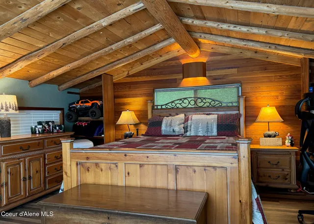 $860,000 | 197 Berry Hill, Cocolalla, ID 83813