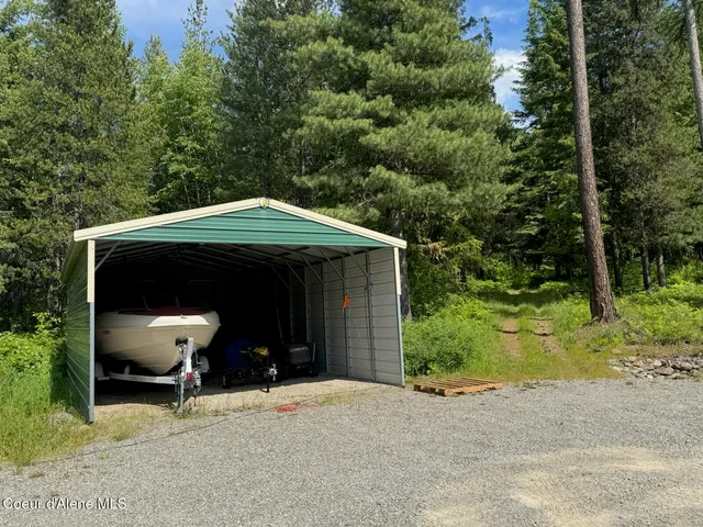 $860,000 | 197 Berry Hill, Cocolalla, ID 83813