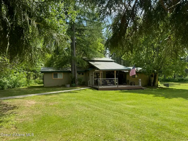 $860,000 | 197 Berry Hill, Cocolalla, ID 83813