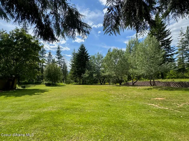 $860,000 | 197 Berry Hill, Cocolalla, ID 83813