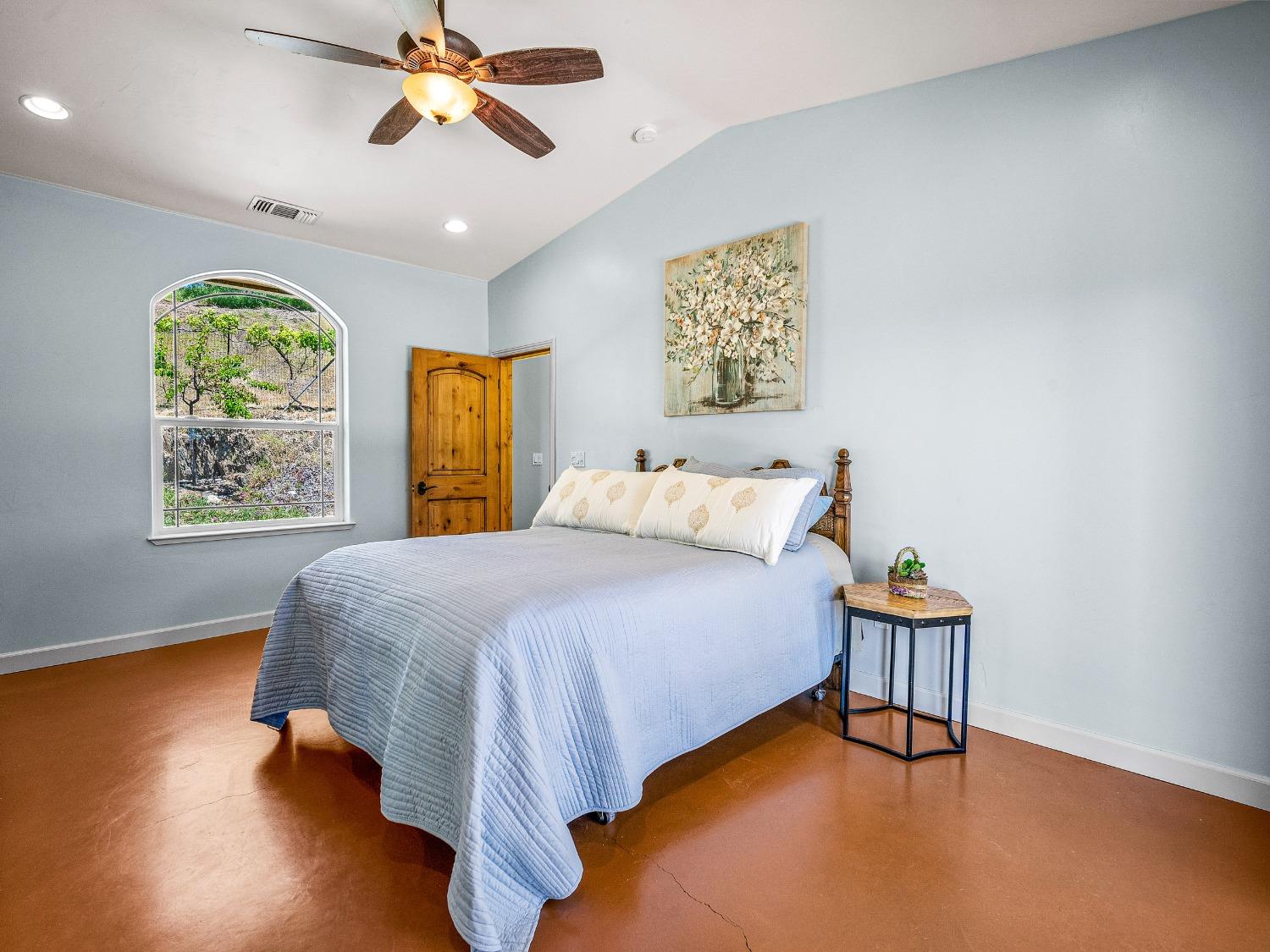 6801 Sagittarius Road Placerville, CA 95667 - Photo 22 of 34 a bedroom with a bed and a window