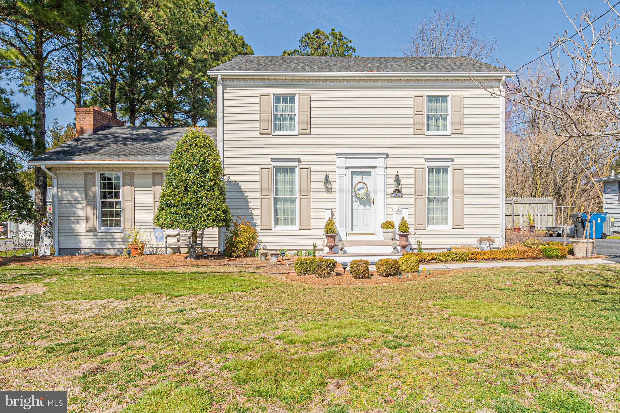 41 Lighthouse Road Selbyville, DE 19975 - Photo 1 of 35 Beautiful Colonial Style home