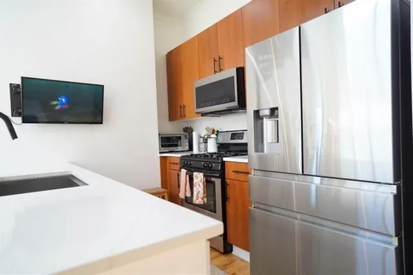 $3,400 | 384 Ralph McGill Boulevard Northeast, Unit 410, Atlanta, GA 30312