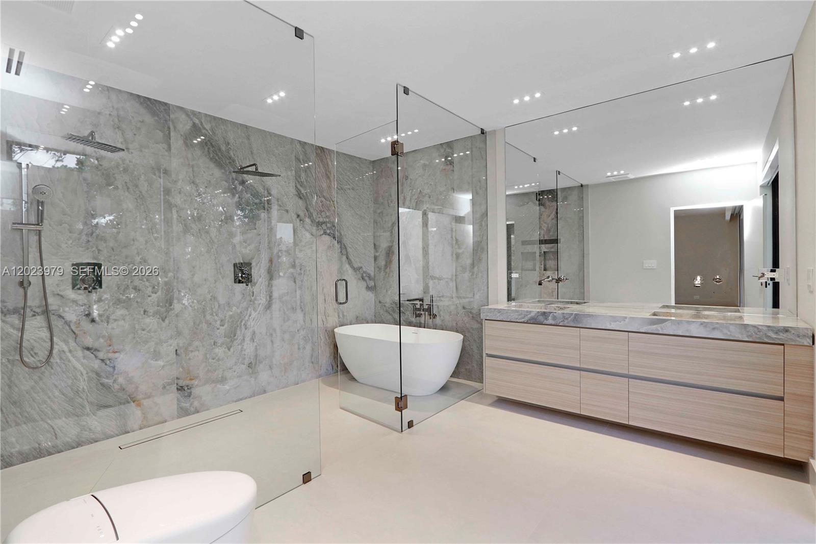 330 Southwest 19th Road Miami, FL 33129 - Photo 22 of 37
