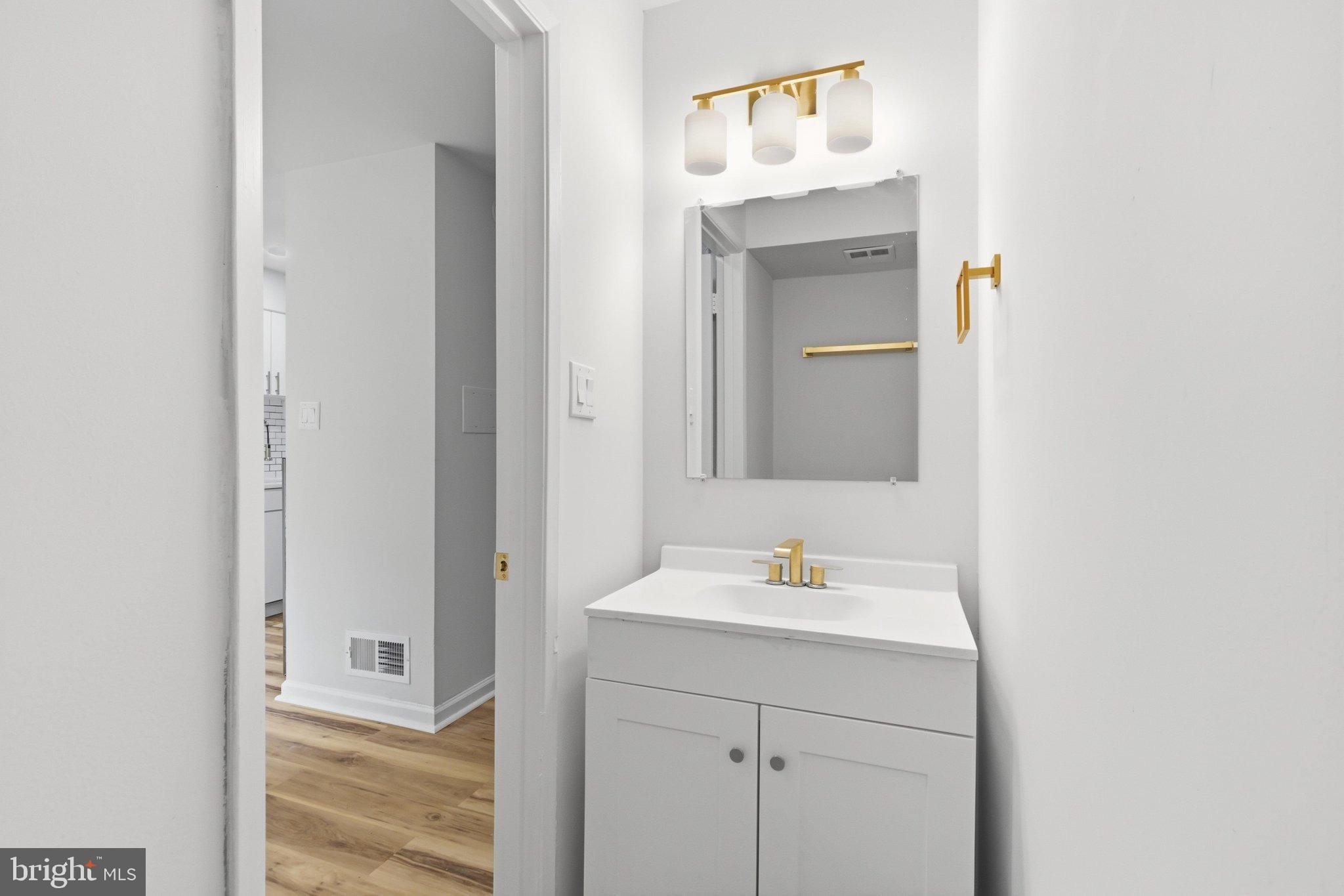 2292 White Cornus Lane Reston, VA 20191 - Photo 17 of 33 Gallery Image 17