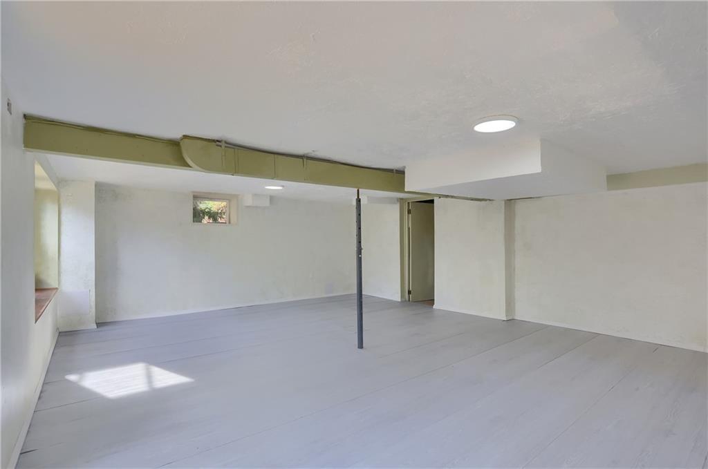 5848 Saltsburg Road Verona, PA 15147 - Photo 21 of 23 a view of an empty room