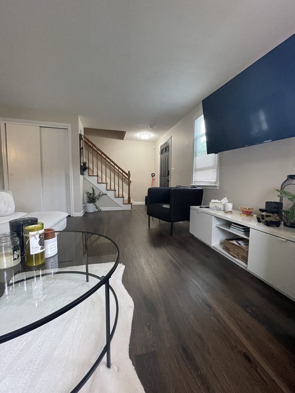 260 Massasoit Road Worcester, MA 01604 - Photo 6 of 30 Gallery Image 6