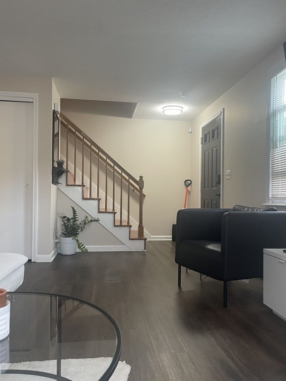 260 Massasoit Road Worcester, MA 01604 - Photo 7 of 30 Gallery Image 7