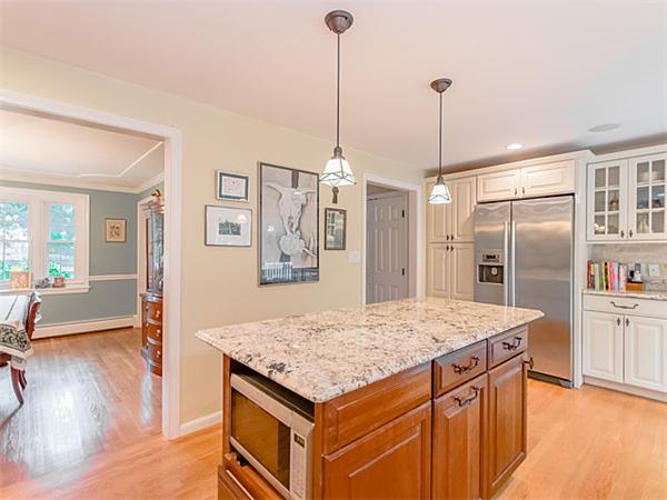 130 Holly Road Marshfield, MA 02050 - Photo 13 of 30 Gallery Image 13