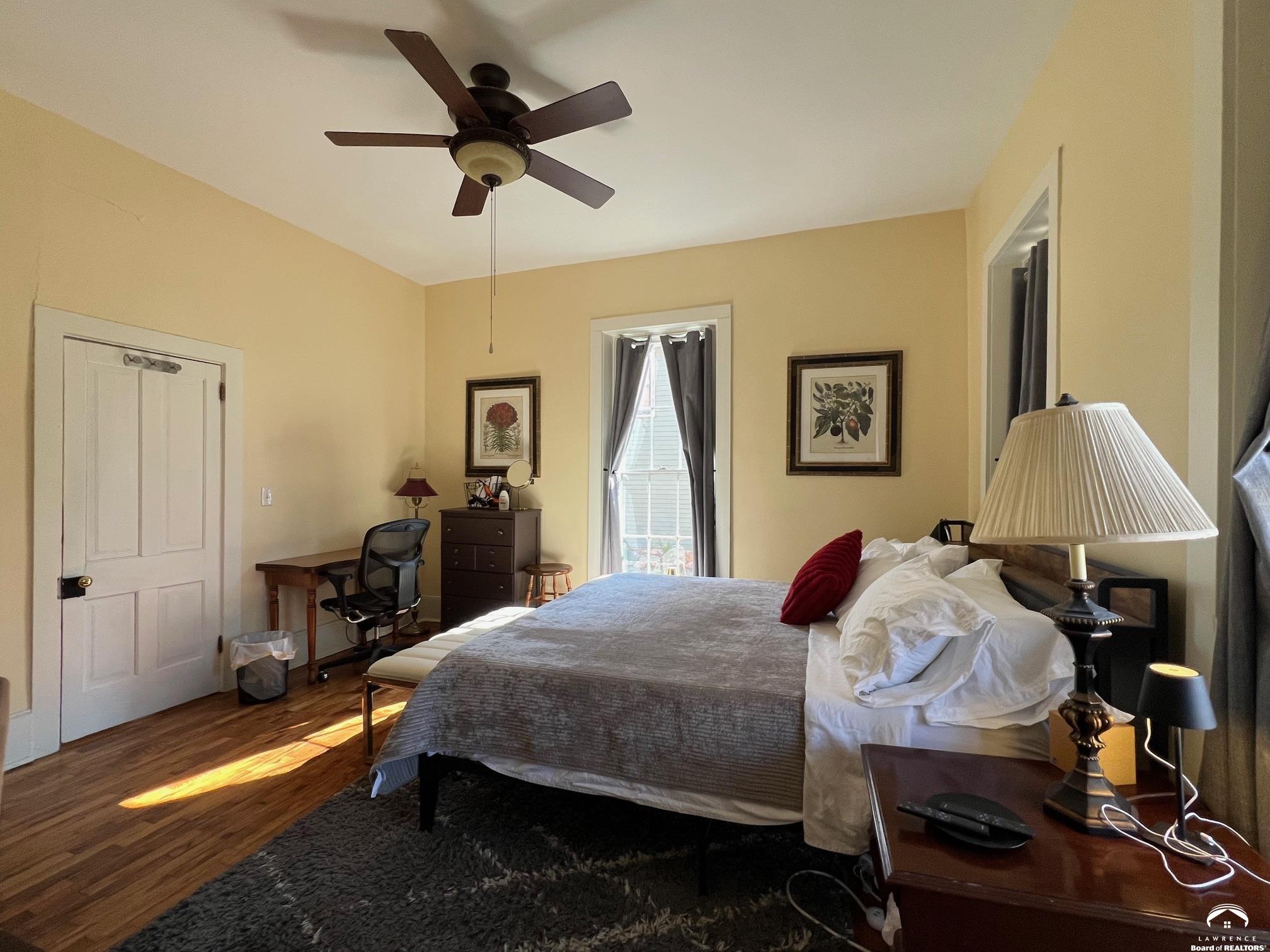904 Rhode Island Street Lawrence, KS 66044 - Photo 13 of 73