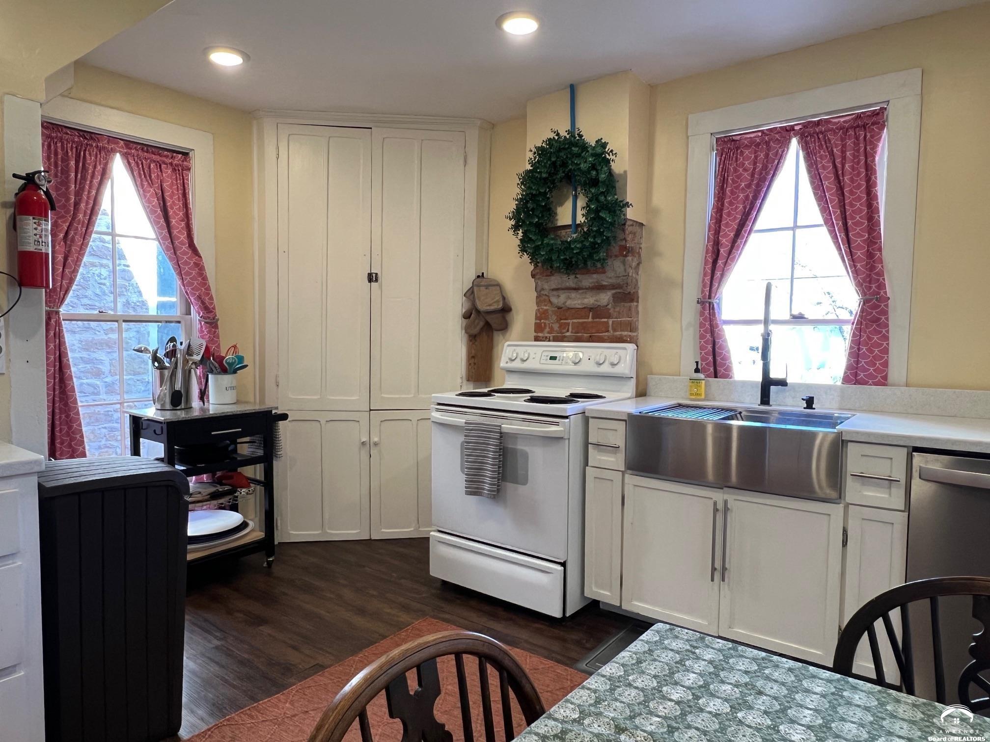 904 Rhode Island Street Lawrence, KS 66044 - Photo 28 of 73