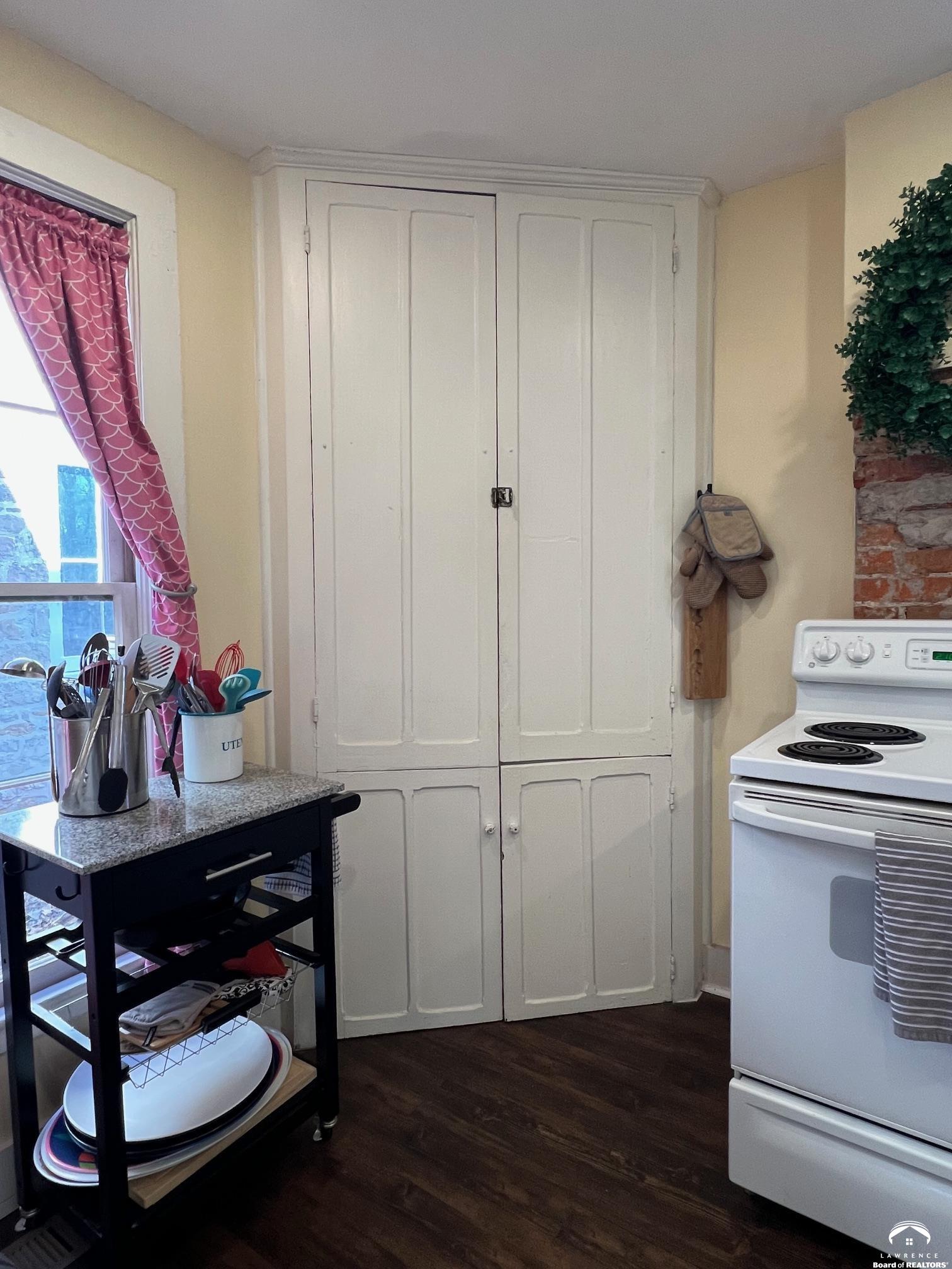 904 Rhode Island Street Lawrence, KS 66044 - Photo 30 of 73