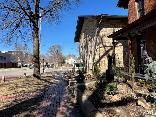 $420,000 | 904 Rhode Island Street, Lawrence, KS 66044