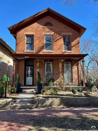 $420,000 | 904 Rhode Island Street, Lawrence, KS 66044