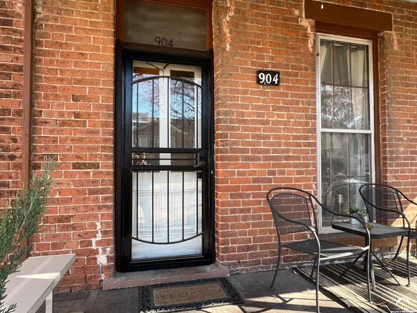 $420,000 | 904 Rhode Island Street, Lawrence, KS 66044