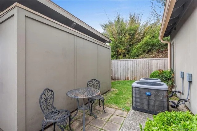 $199,000 | 725 Blackman Street, Lake Charles, LA 70605