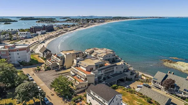 $889,000 | 25 Oceanside Drive, Unit 25, Hull, MA 02045