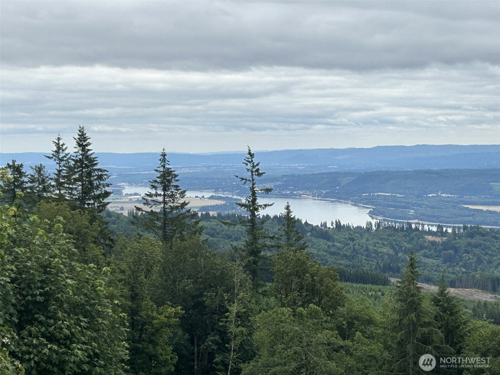 0 China Garden Road Kalama, WA 98625 - Photo 2 of 23 a view of a city with lots of trees