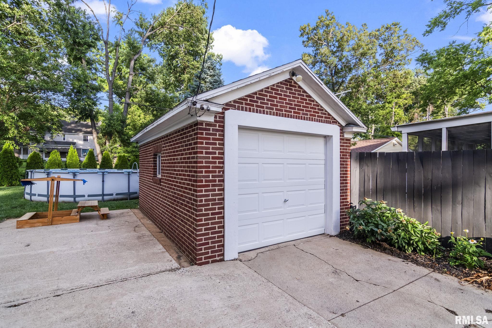 328 South Westlawn Avenue Decatur, IL 62522 - Photo 44 of 44
