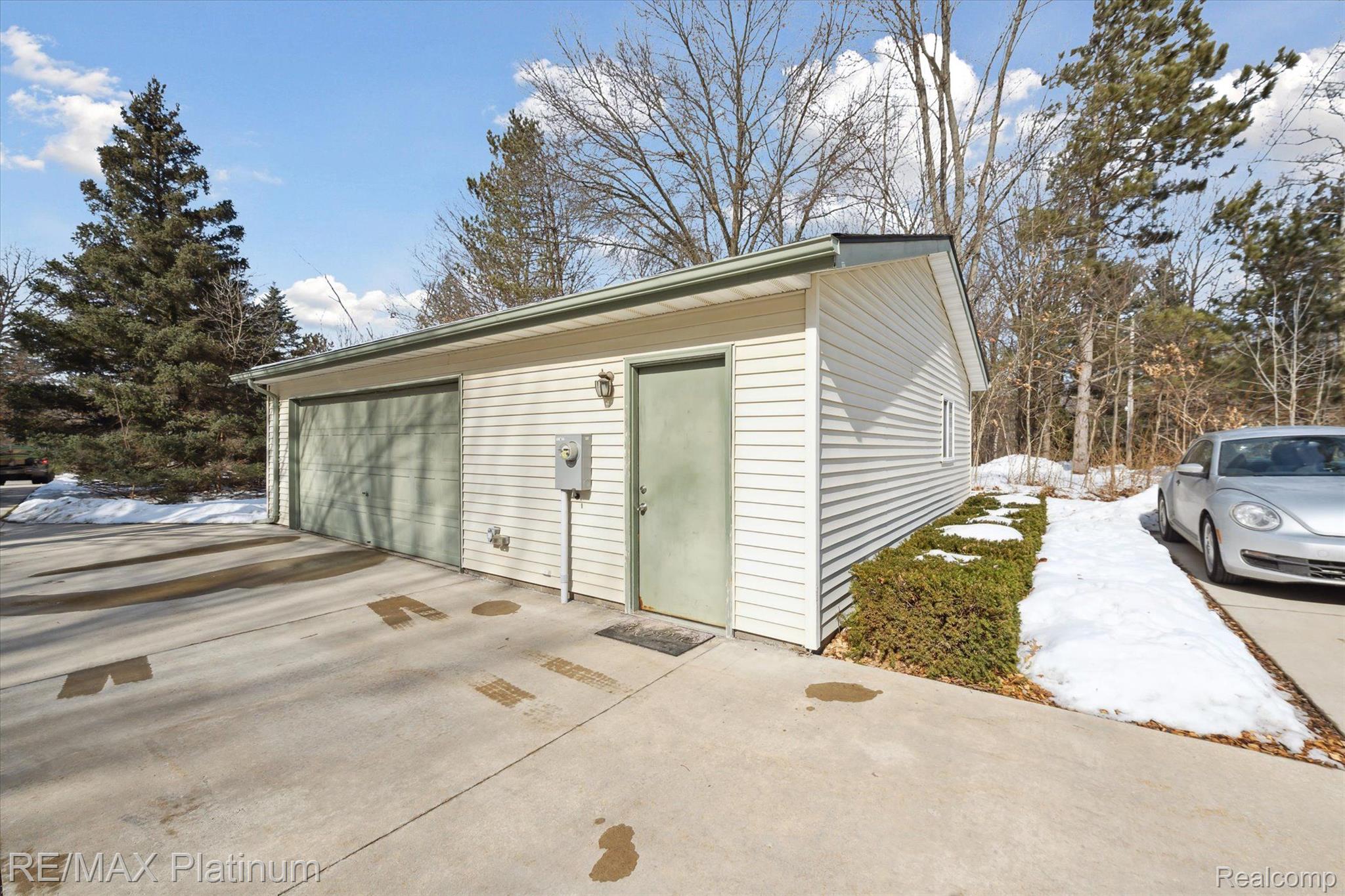 6140 North Owosso Road Fowlerville, MI 48836 - Photo 5 of 64 Gallery Image 5