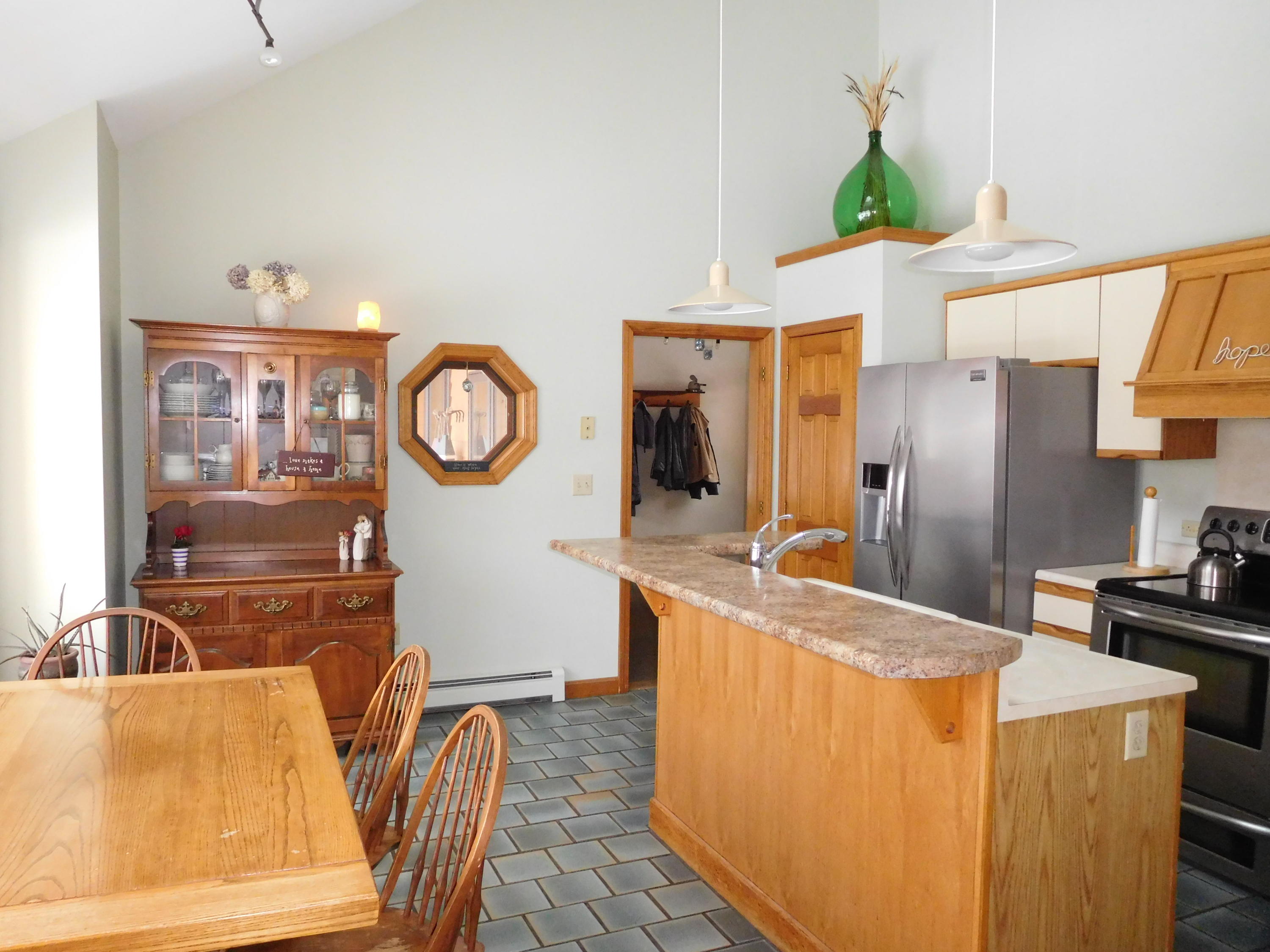 2 Ocean View Road Scarborough, ME 04074 - Photo 3 of 26 03