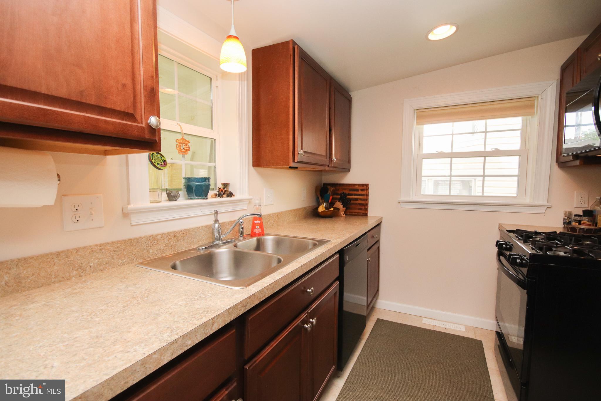 211 Walnut Street Spring City, PA 19475 - Photo 6 of 20 Kitchen