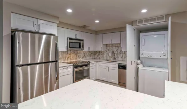 $1,816 | 1815 John F Kennedy Boulevard, Unit 0B1202, Philadelphia, PA 19103