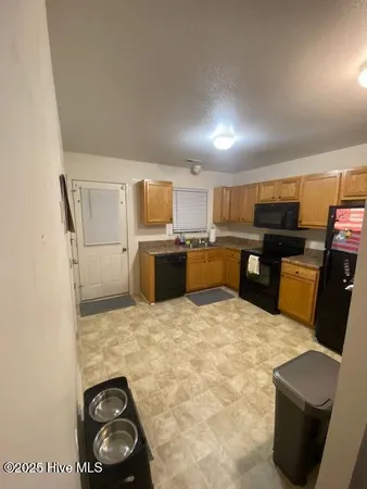 $1,400 | 500 Springwood Drive, Jacksonville, NC 28546