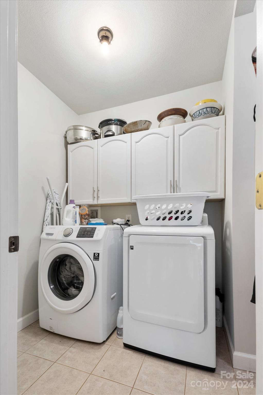 16 Leisure Loop Weaverville, NC 28787 - Photo 18 of 44 a utility room with dryer and washer