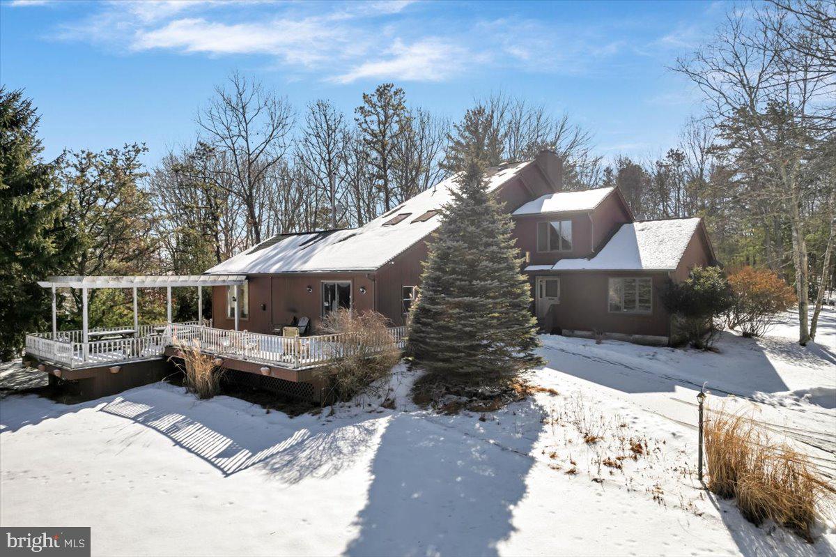 1531 Red Rock Road Stroudsburg, PA 18360 - Photo 2 of 42 Gallery Image 2