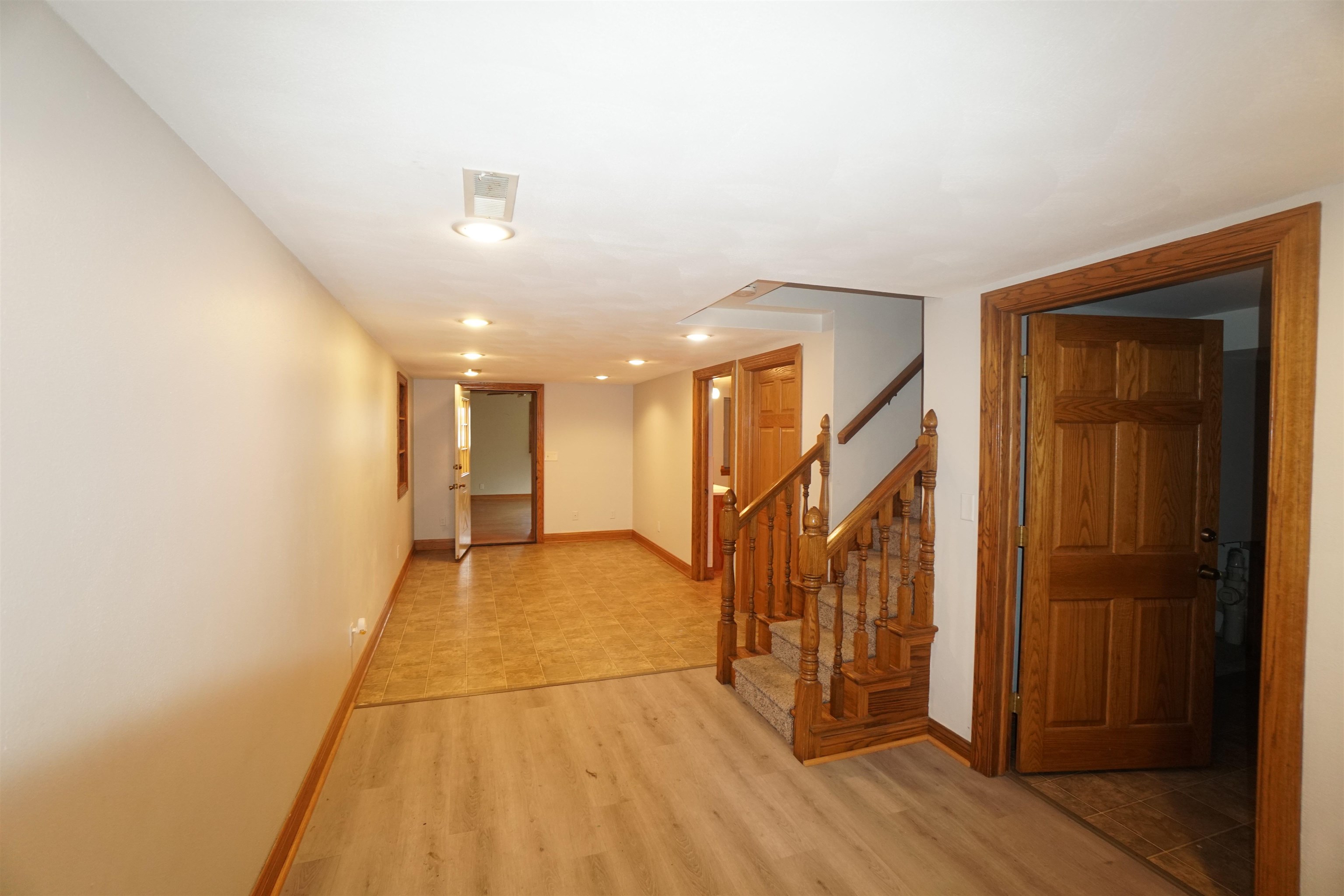 1473 North Heine Road Freeport, IL 61032 - Photo 33 of 49 Gallery Image 33