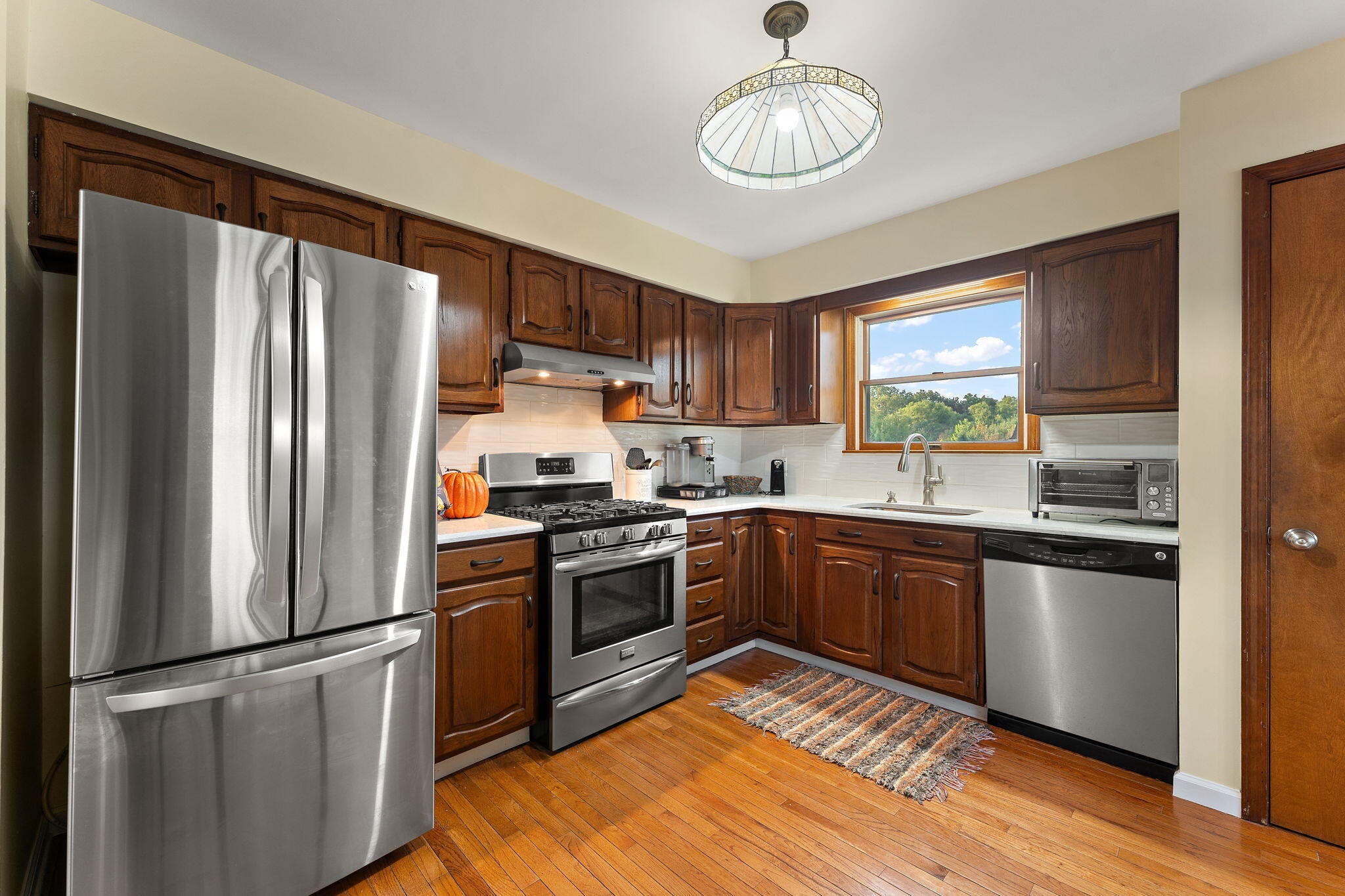 668 Old Suman Road Valparaiso, IN 46383 - Photo 11 of 45 2048x1365